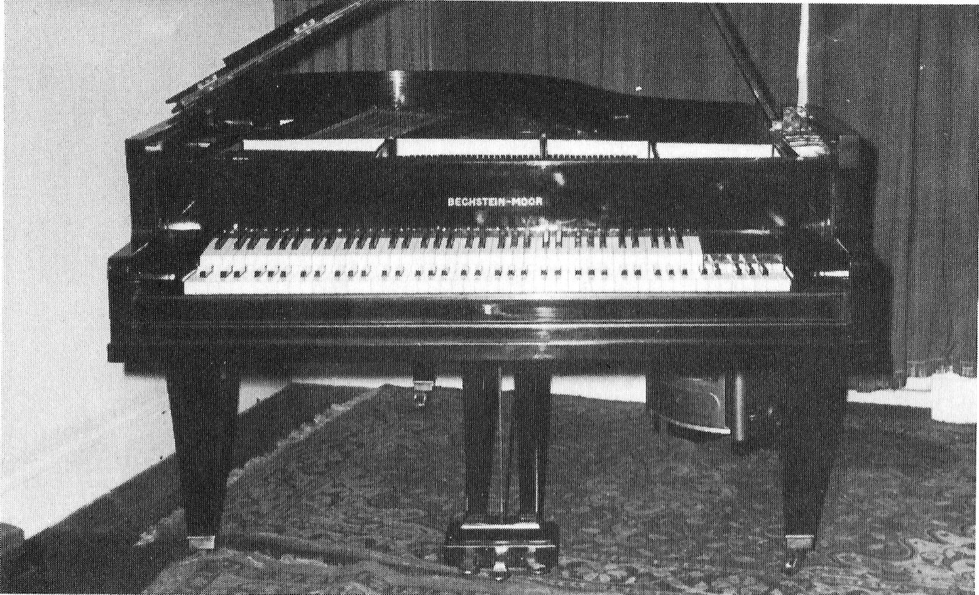 bechstein-moor-short-grand
